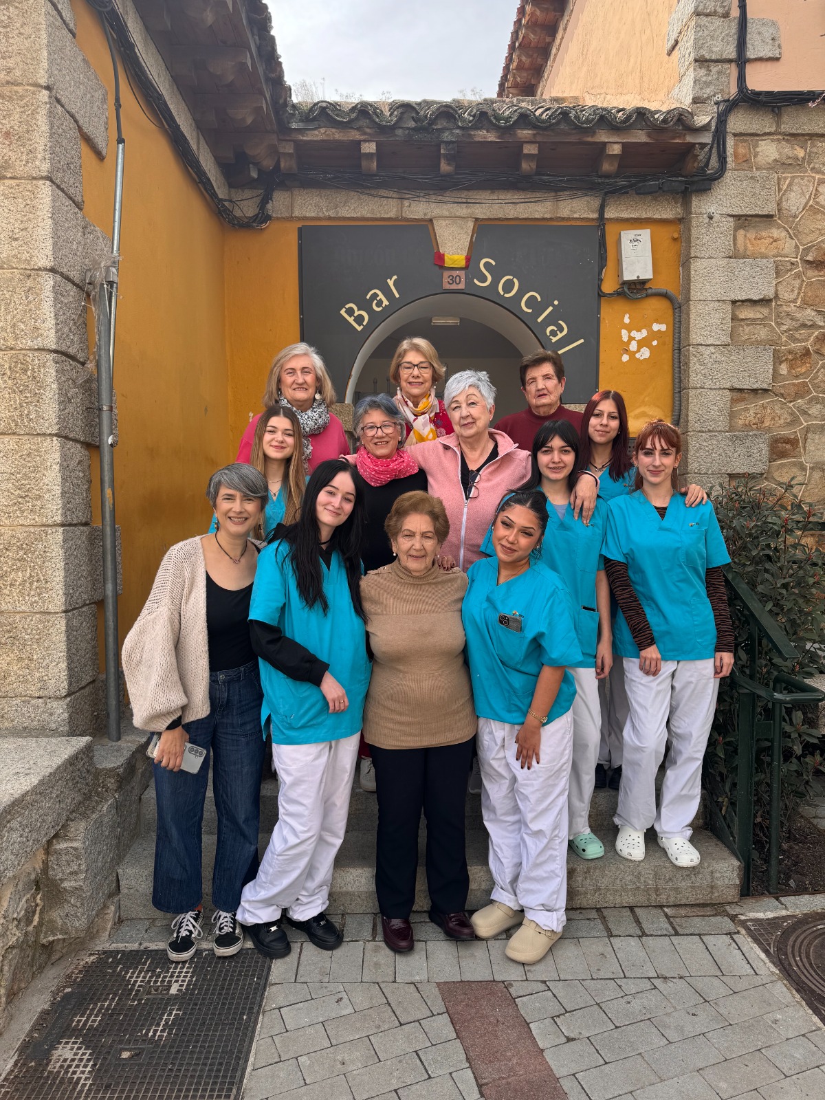 Grado Medio de ESTÉTICA Y BELLEZA