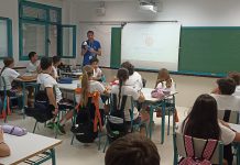 Pequeños grandes ingenieros en acción! 🚰💡